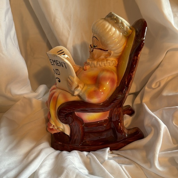 Vintage Lefton, grandma retirement bank - Picture 2 of 6